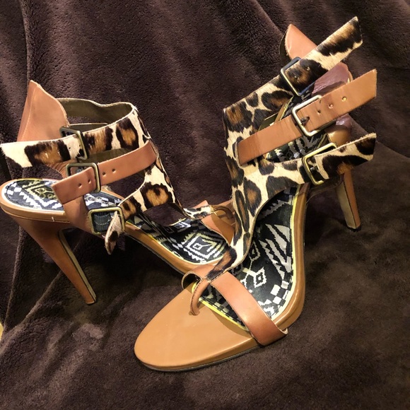 COPY - Sam Edelman leather & leopard fur sexy heels - Picture 1 of 6
